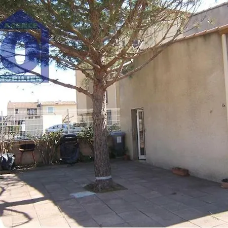 Maison 6 Pers Proche Avec Terrasse Et Parking - Fr-1-781-97 *